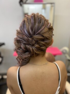 カットツー(Cut2) ヘアセット