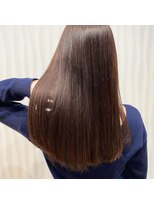 イーラヘアー(ERA HAIR)&nbsp;パツンとグラデーションプレイングカラー×カシスレッド×ツヤ髪