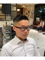 ルドローブラントオオサカ(LUDLOW BLUNT Osaka)&nbsp;【LUDLOW BLUNT】フェードカット アップバング 社会人