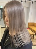 ハイトーンなのにツヤんツヤん!_white milk tea_