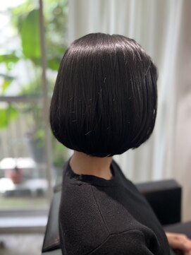 ツムグ 代官山店(TUMUGU) 30代40代50代ヘルシースタイルチョコレートショートヘア代官山