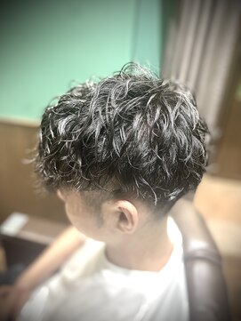 ヒロギンザバーバーショップ 丸の内店(HIRO GINZA BARBER SHOP) 波巻きスパイラルパーマ