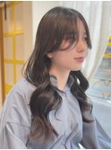 センターパート韓国ヘアくびれウェーブヘアレイヤーロング