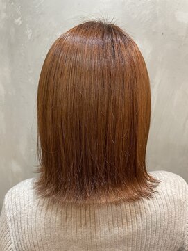 クロ(curro) 切りっぱなしボブ/外ハネ