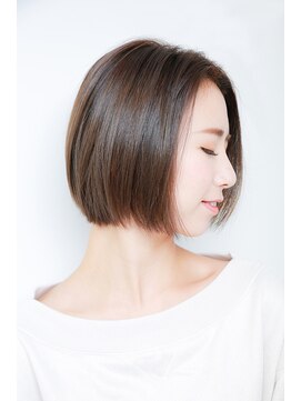 ニューヨークニューヨーク 阪急高槻店(NYNY) 切りっぱなしボブ ストレートワンカールハンサムショートカット