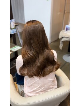 アヴァンス 北花田店(AVANCE) 艶々キャラメルベージュ