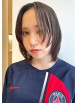 トリッカ シブヤ(TRICCA SHIBUYA)&nbsp;【オツ　渋谷】ミディアム/レイヤー/センター分け/垢抜け/ボブ