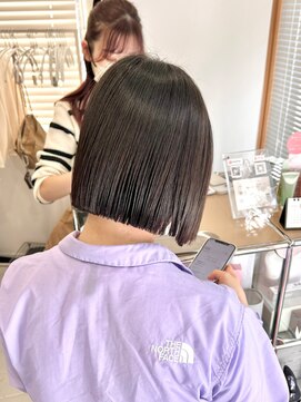 ネオリーブウリ 二子玉川店(Neolive uri) カールセミディシアーカラーレイヤーカット《二子玉川》