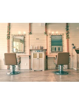 丁寧なマンツーマン施術が魅力のサロン☆ちょっとオシャレなお部屋のような、居心地の良さがコンセプト◎