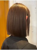 大人可愛い20代30代ショート前下がり刈り上げボブ
