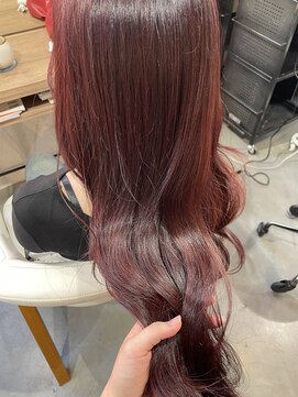 エン(En,) 艶と深みが魅力のチェリーブラウン