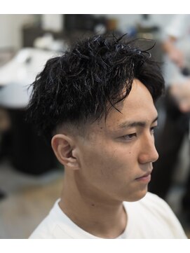 リヴ ヘアワークス(LiVE HAIR WORKS) twist×fade