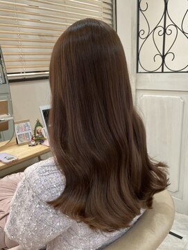 ピンクベージュ