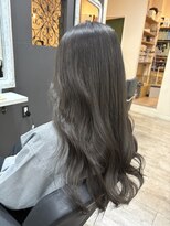 ユラ(YURA)&nbsp;ディープグレージュ　【姫路/姫路駅/韓国風】