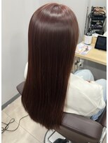カミエ(kamie)&nbsp;セミロング×ブラウン｜透明感とこなれ感が光るふんわりヘア
