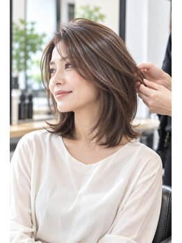 ニューヨークニューヨーク 守口店(NYNY)の写真/白髪をただ隠すだけじゃない。白髪ぼかしカラーで、伸びてきても自然になじむ上品な髪色へ