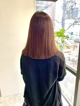 シア(sia) 艶感フォギーベージュ