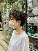 ショートにスパイラルパーマ