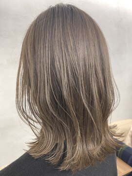 インビテーション(invitation) ハイライトカラー◎ミントベージュ