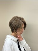 20代30代大人可愛い小顔ボブ前下がりショートハイライト