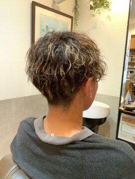 カットスタジオ ビークラブ(Cut studio B_CLUB) 波巻きパーマ