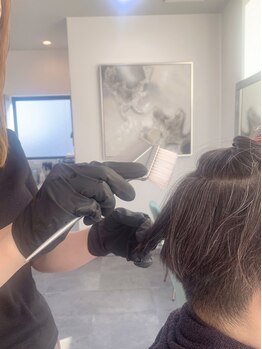 マックカラー(Mc COLOR)の写真/【カラー専門店】白髪染めもオシャレに♪頭皮ケアまで考えた提案で、ツヤ感と美しい色味を両立◎