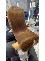 アルドーレフィエロ シンサイバシ(Ardore fiero shinsaibashi)&nbsp;ブリーチ無しwカラーで人気のブラウンベージュ♪[白川幸太]