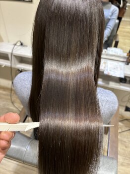 ヘアーデザイン シュシュ(hair design Chou Chou by Yone)の写真/話題の【DEMI酸熱トリートメント】導入！髪の芯から補修し圧倒的なツヤ、手触り、まとまりを実感できる♪