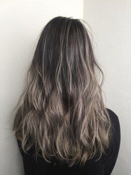 モーション 新宿(motion) グレージュバレイヤージュ