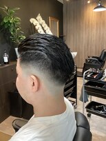 スリーマンズバーバークラブ(THREEMAN'S BARBER CLUB)&nbsp;フェード＋オールバック