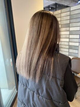 エイト 博多店(EIGHT hakata) バレイヤージュカラー