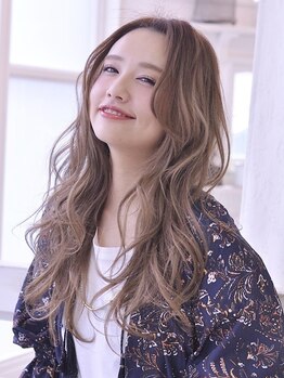 フリーダム アレッタ 倉敷駅前店(freedom aletta)の写真/≪ツヤ+潤い+透明感カラー≫をプチプラで♪周囲と差がつく上質カラーなら[freedom aletta]におまかせ！