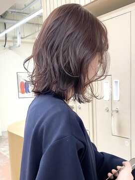 パークレーン アイス イヴェン(park lane ICI yeven) ブリーチなし切りっぱなしボブミディアムレイヤーボブ秋カラー