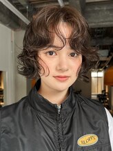 トゥナ 六角(Tuna) 大きめカールボブパーマ