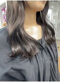 オリーブグレージュ