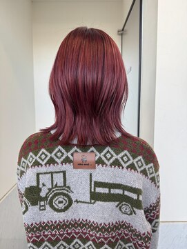 あき/レイヤーカット×ワインレッド