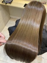 ジーナ 船橋(Zina)&nbsp;ツヤ髪ベージュ　Zina小林