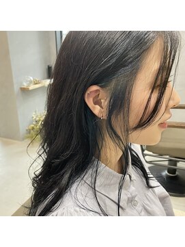 ルストヘアーワークス(LUST hair works) イヤリングカラー