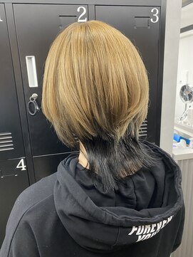 アドラ(ADLLA) レディースウルフ × アウターカラー