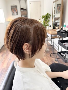 ハイナ(Hi...na)の写真/収まりの良い綺麗なショートスタイルは＜Hi…na salon＞にお任せ◎自宅でのお手入れも簡単に可愛く♪