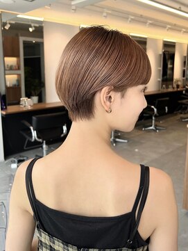 アビー(ABBEY4) お顔周り/ショートヘア/２０代/３０代/４０代/コンパクト