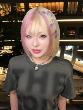 ベレーザ 渋谷(BELEZA) 15573ブリーチ＆ダブルカラー金髪ベビーピンクツートンカラー