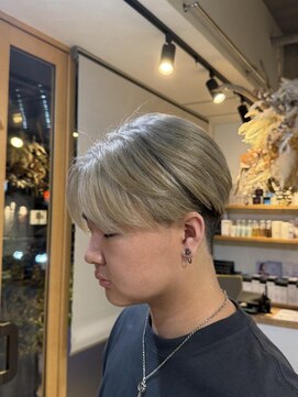 レオン(Re:ON) ハイトーンベージュ！