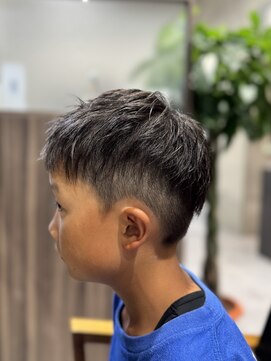 コティ(Kotii) 小学生のカッコいいツーブロック♪