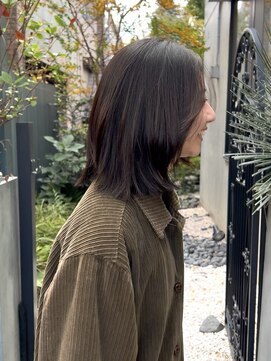 ふんわりレイヤーの外ハネミディアム20代30代40代