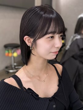 ロイ(Roi) ◎小顔効果大人ボブ暗髪前髪