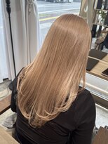 リーラ(Lila)&nbsp;レイヤーカット×ミルクティーベージュ