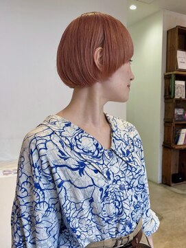 ヘアーアイストゥーレ(HAIR ICI TRE) ブリーチカラー　ピンクベージュ　夏カラー　マッシュショート