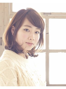 ブルー ヘアーメイク(Blue Hair Make) プチ50年代風ミディアムスタイル