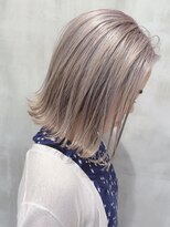 イル(ill)&nbsp;トリプルカラー　グレージュ　大須